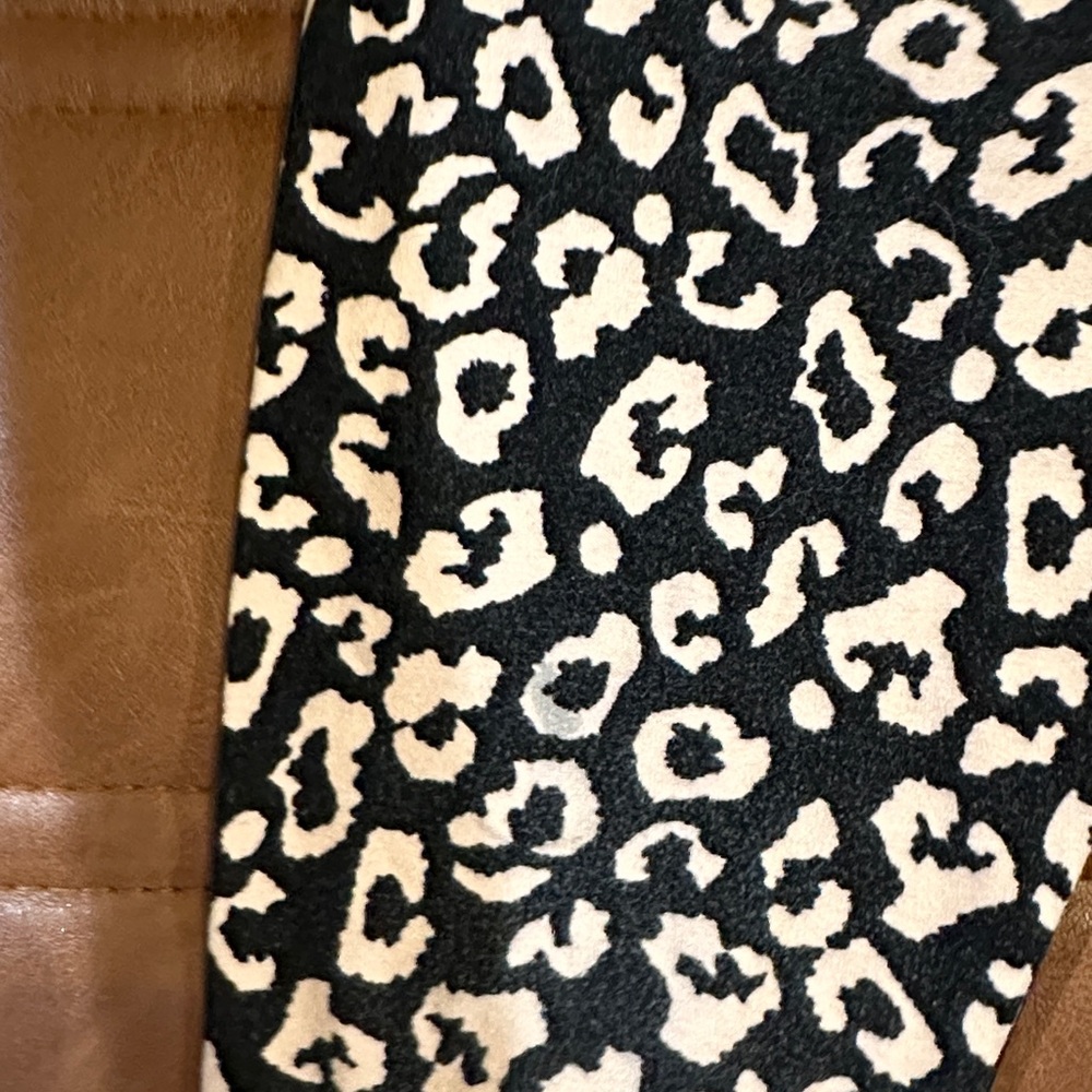 Dot Dot Smile Black and Cream Leopard Print Leggings - Picture 4 of 8